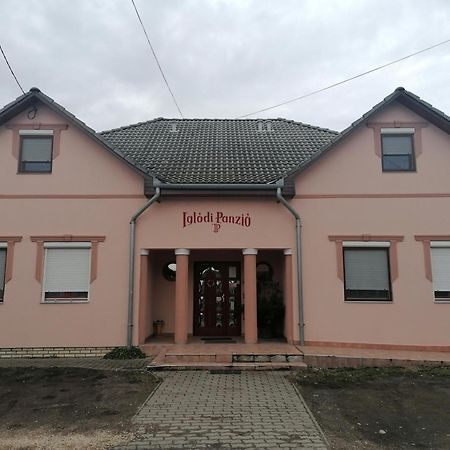 Iglódi Panzió Kunszentmárton Exterior foto
