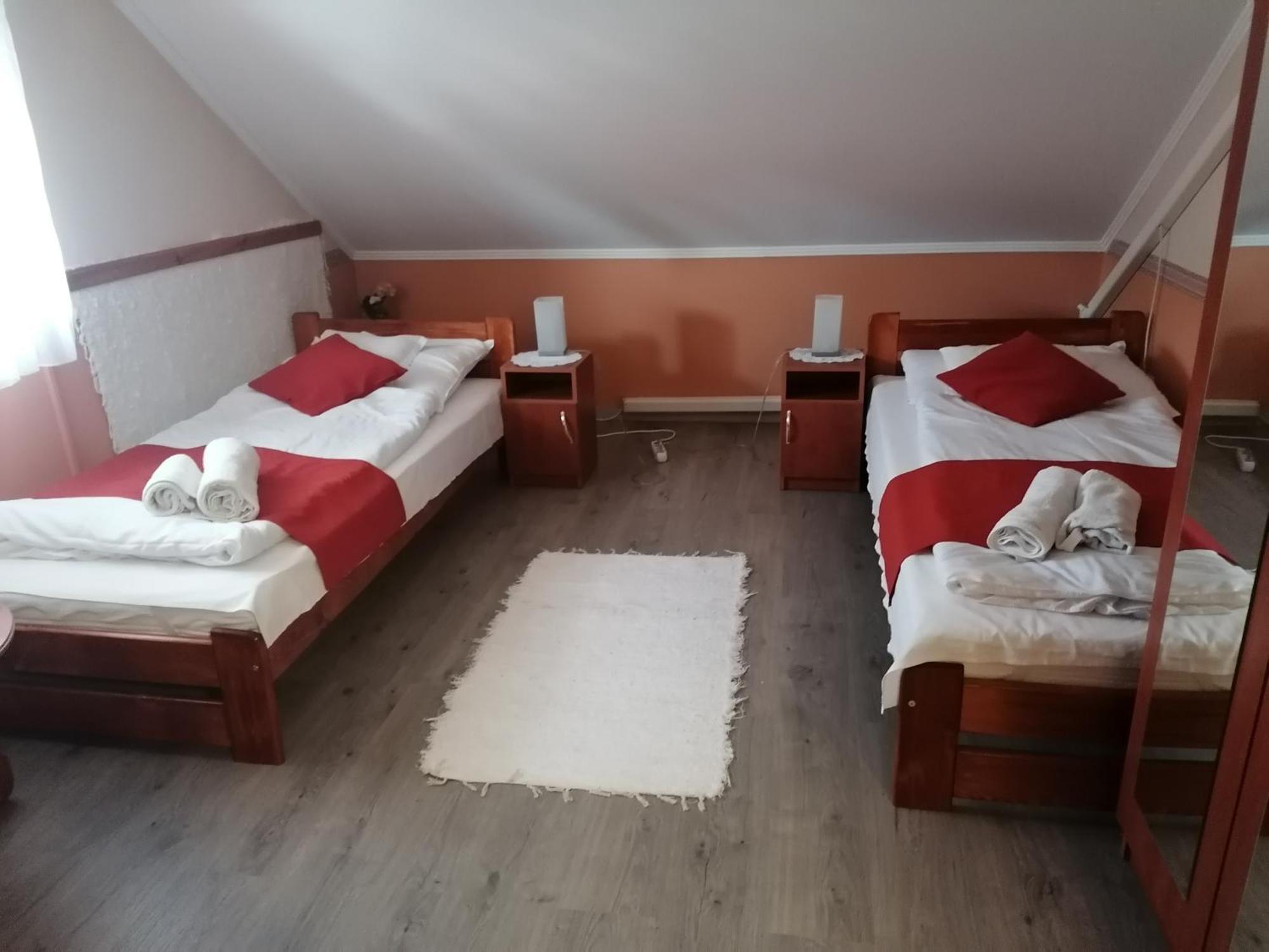 Iglódi Panzió Kunszentmárton Exterior foto