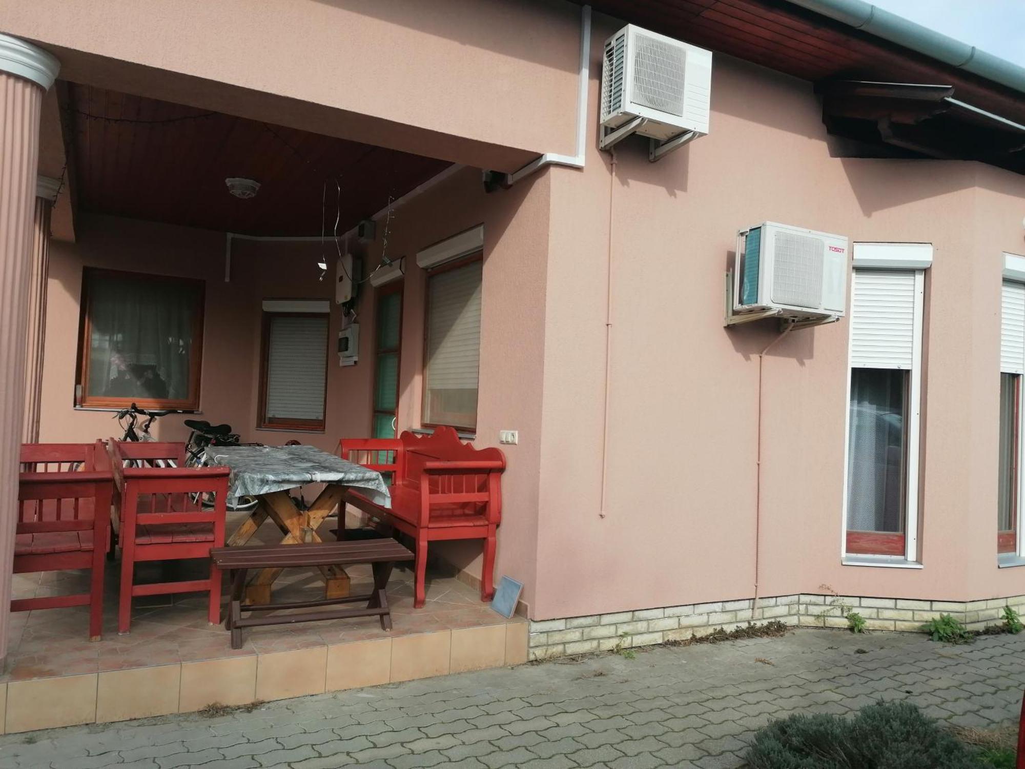 Iglódi Panzió Kunszentmárton Exterior foto