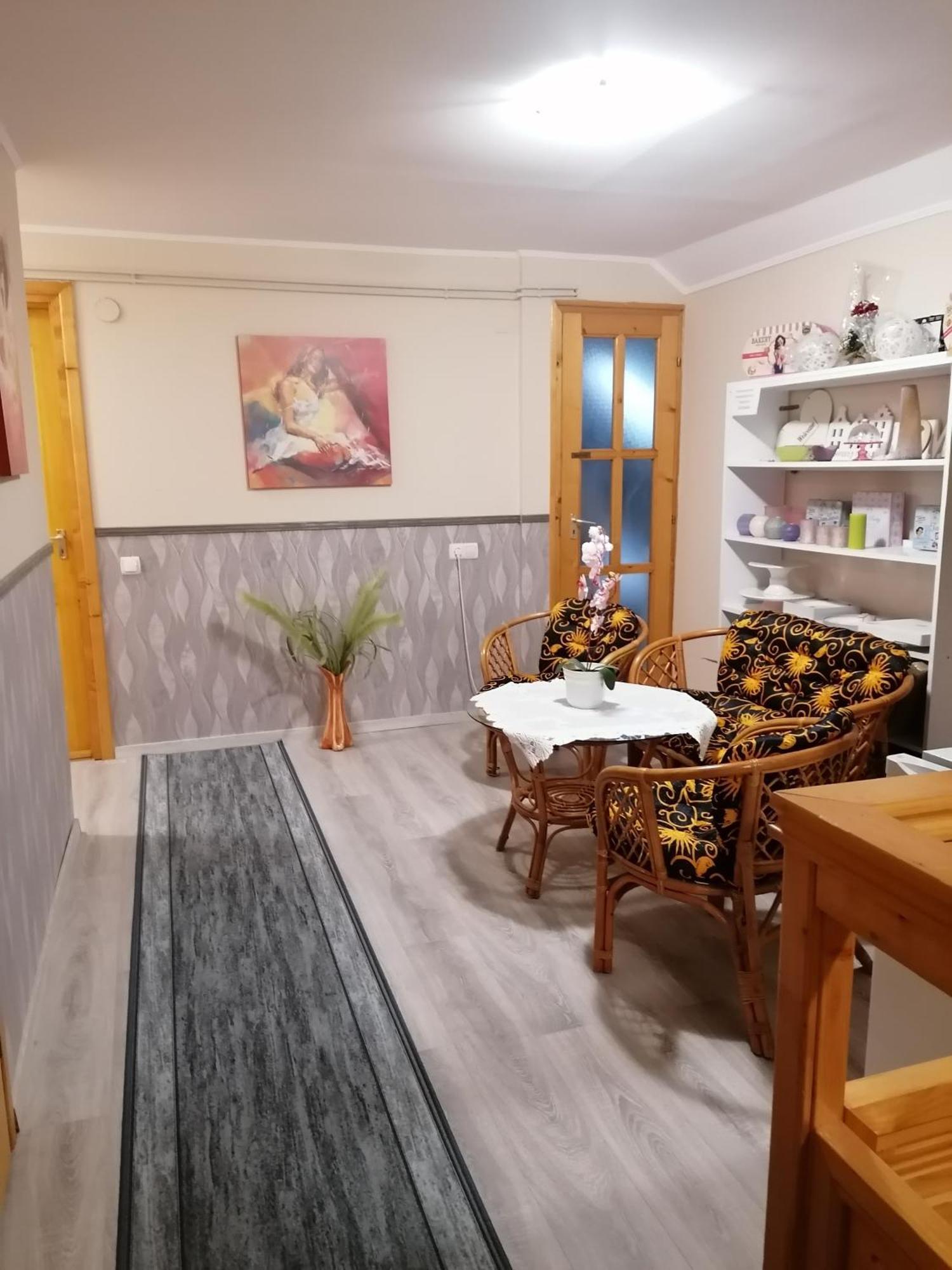 Iglódi Panzió Kunszentmárton Exterior foto